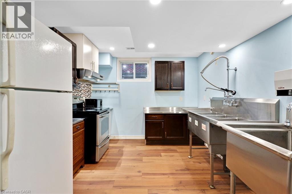 139 FERRIS Drive thumbnail 33