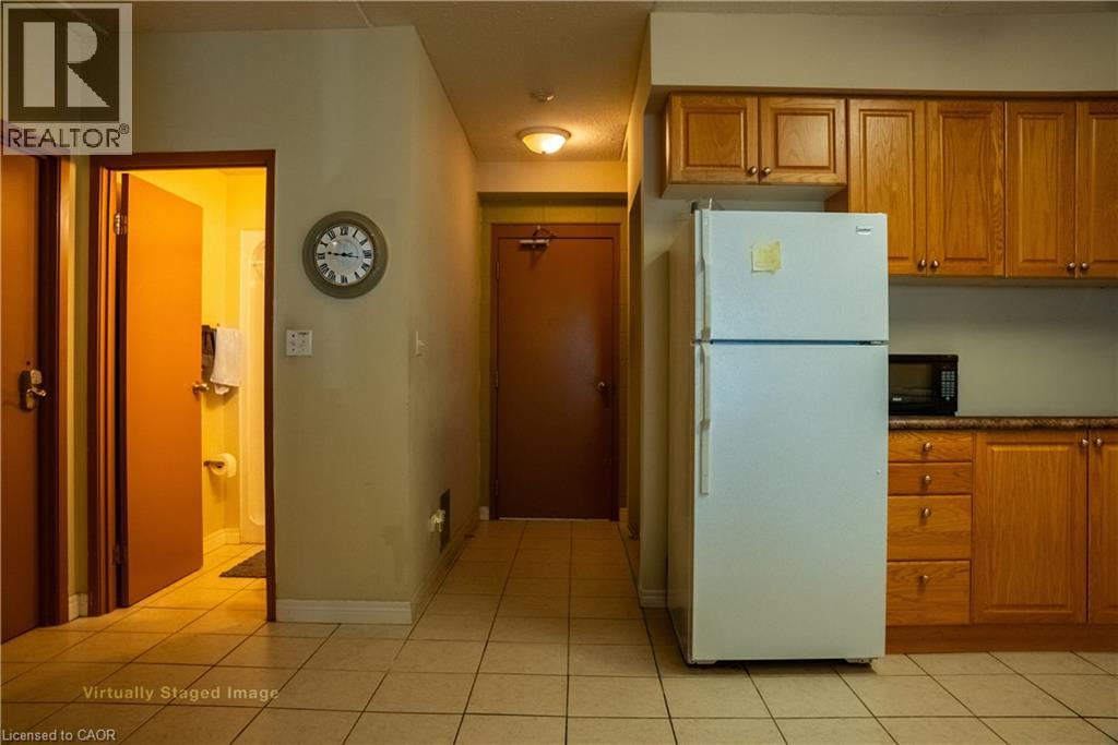 253 LESTER Street Unit# 402 thumbnail 2