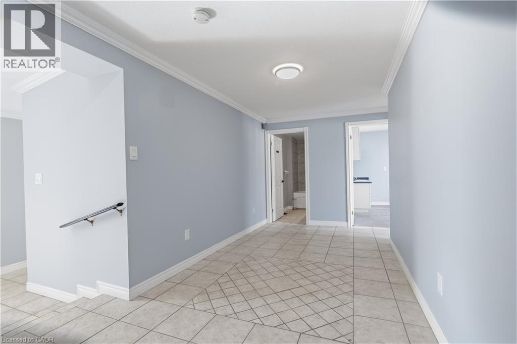 1270 KING Street E thumbnail 20