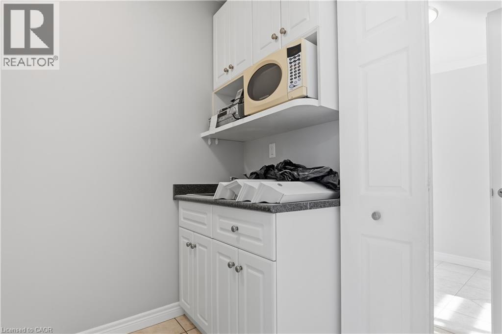 1270 KING Street E thumbnail 31