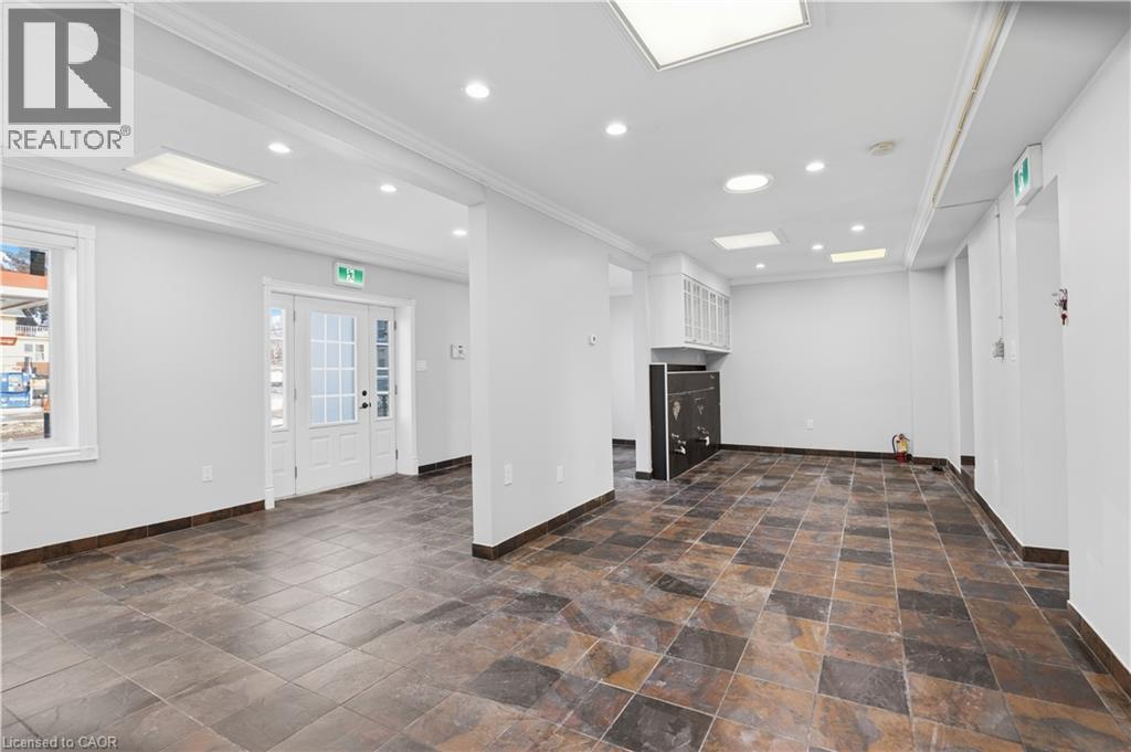 1270 KING Street E thumbnail 9