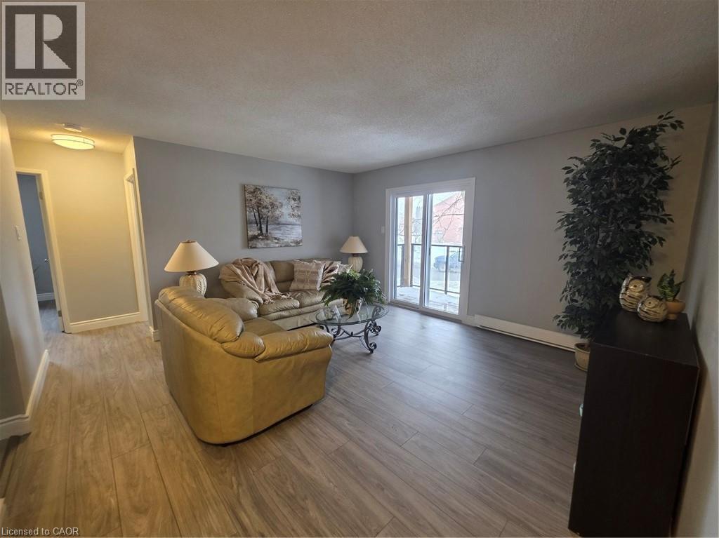 565 GREENFIELD Avenue Unit# 106 thumbnail 15