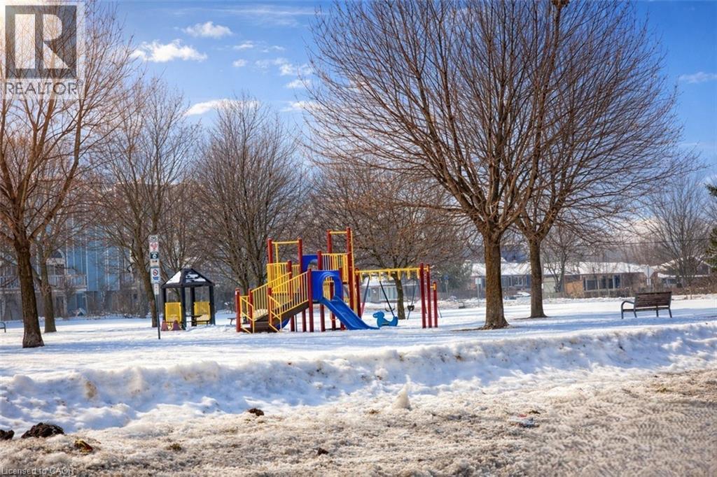 565 GREENFIELD Avenue Unit# 106 thumbnail 3