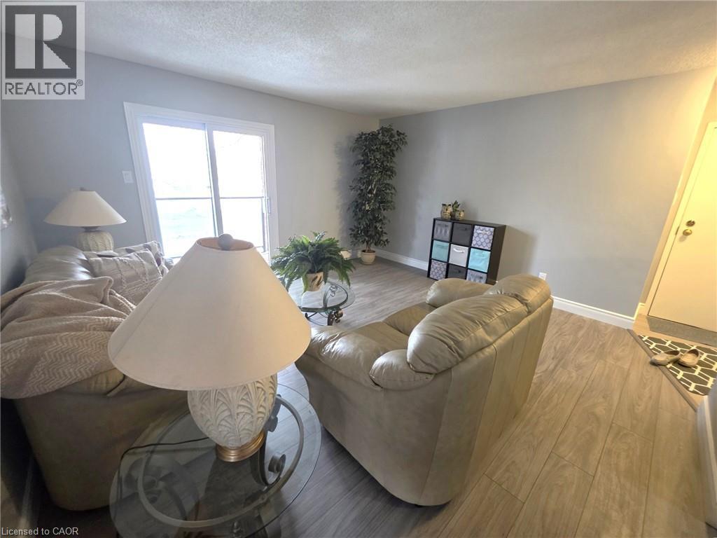 565 GREENFIELD Avenue Unit# 106 thumbnail 17