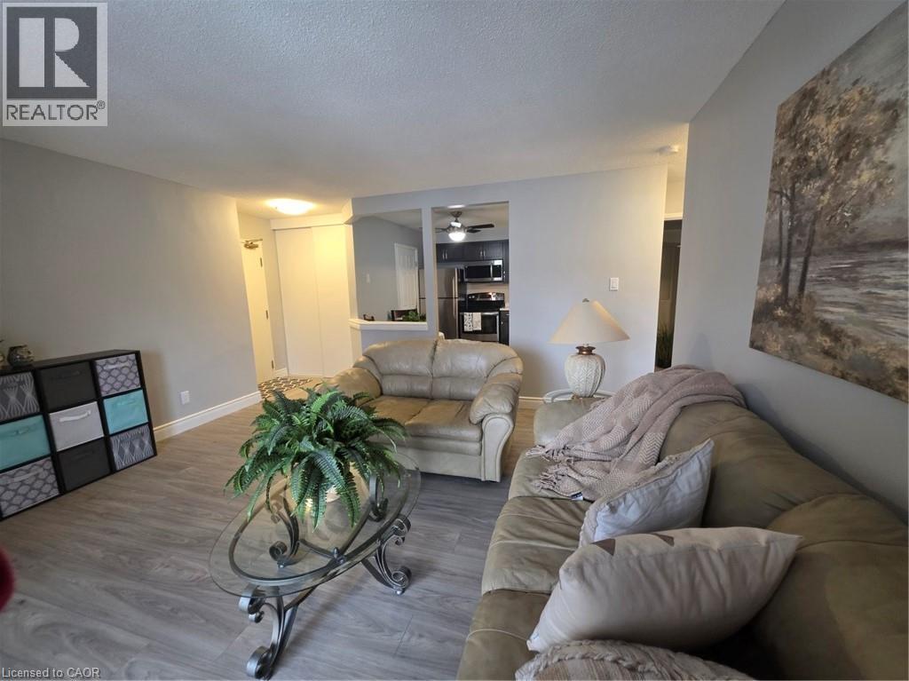 565 GREENFIELD Avenue Unit# 106 thumbnail 5