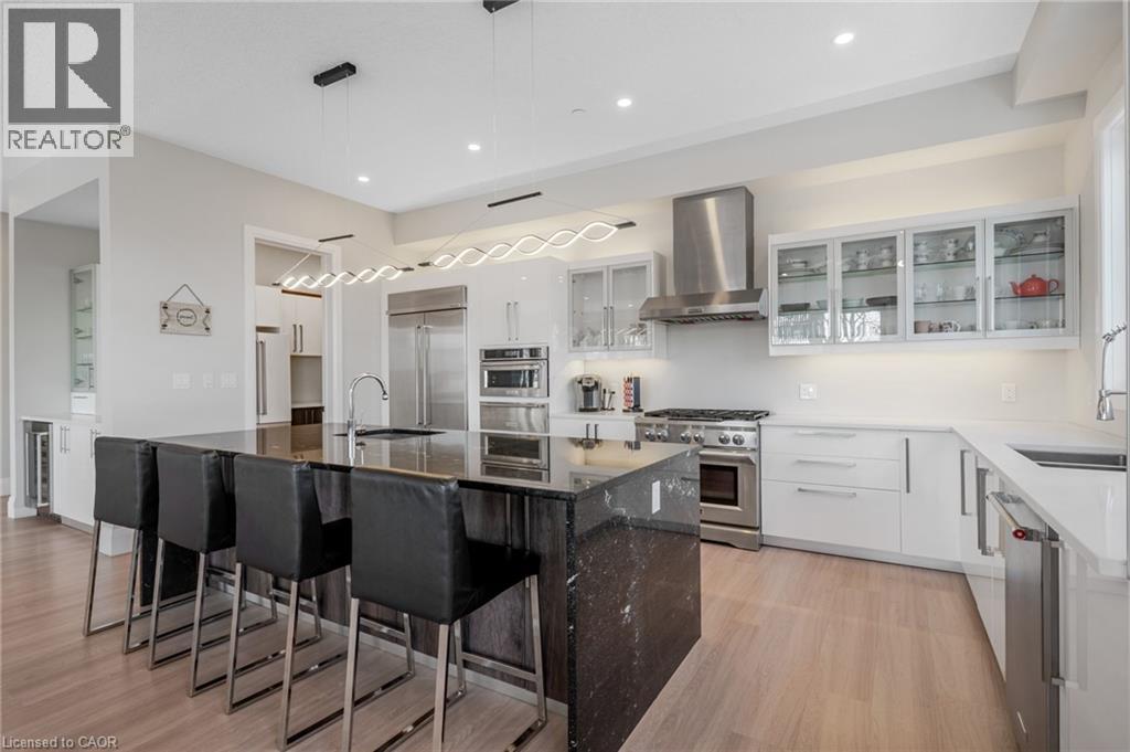 111 GRAND RIDGE Drive thumbnail 18