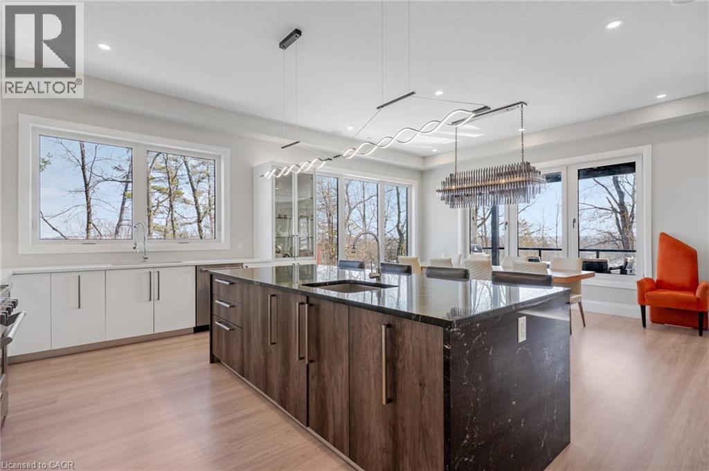 111 GRAND RIDGE Drive thumbnail 20