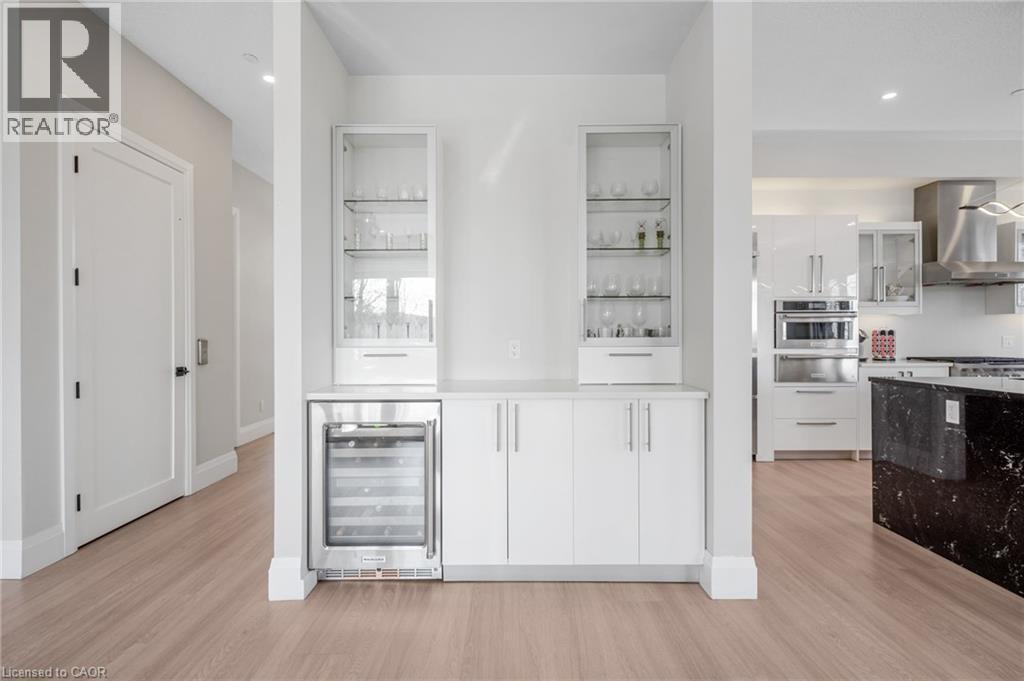 111 GRAND RIDGE Drive thumbnail 22