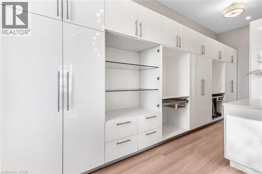 111 GRAND RIDGE Drive thumbnail 28