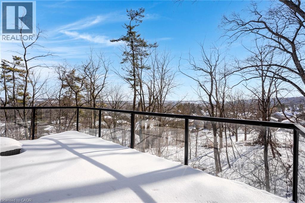 111 GRAND RIDGE Drive thumbnail 32