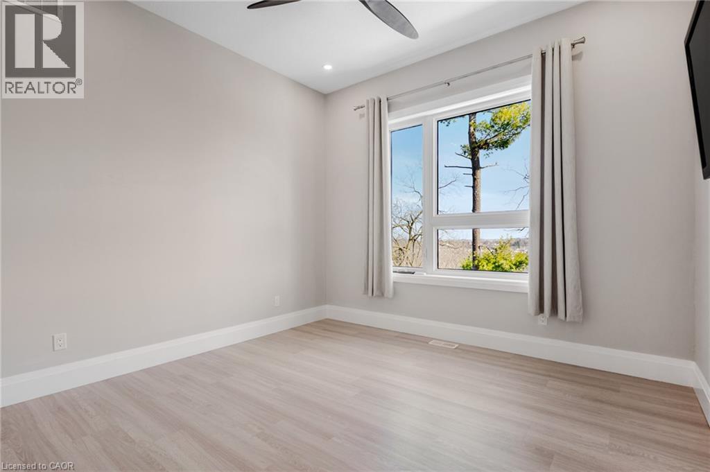 111 GRAND RIDGE Drive thumbnail 35