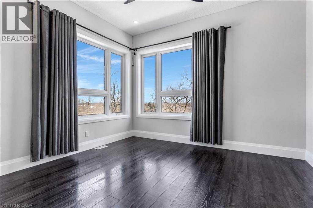 111 GRAND RIDGE Drive thumbnail 37