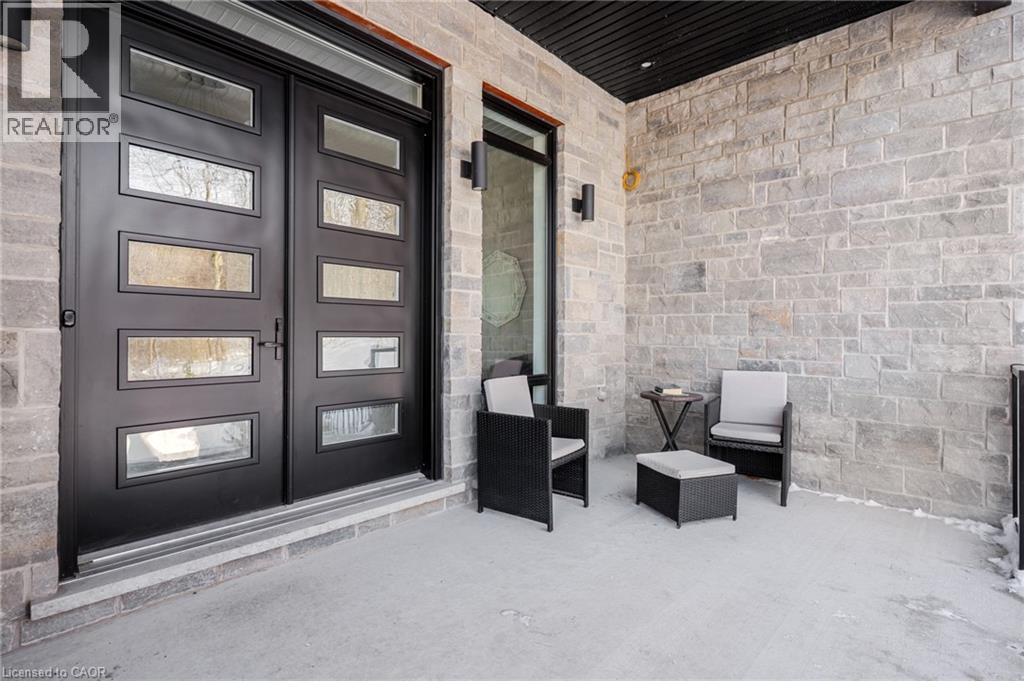 111 GRAND RIDGE Drive thumbnail 4