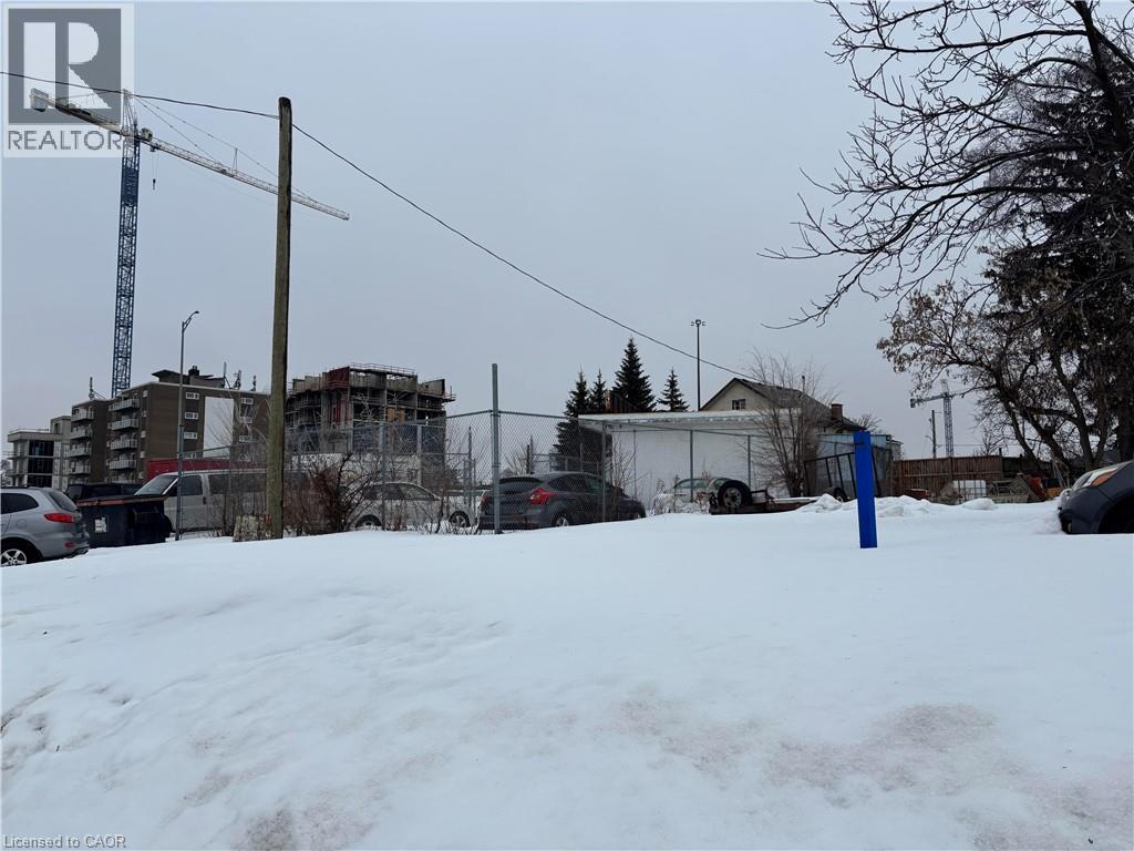 2191 KINGSWAY Drive thumbnail 4