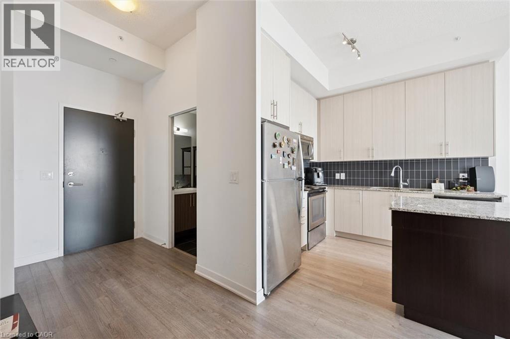 85 DUKE Street Unit# 1707 thumbnail 3