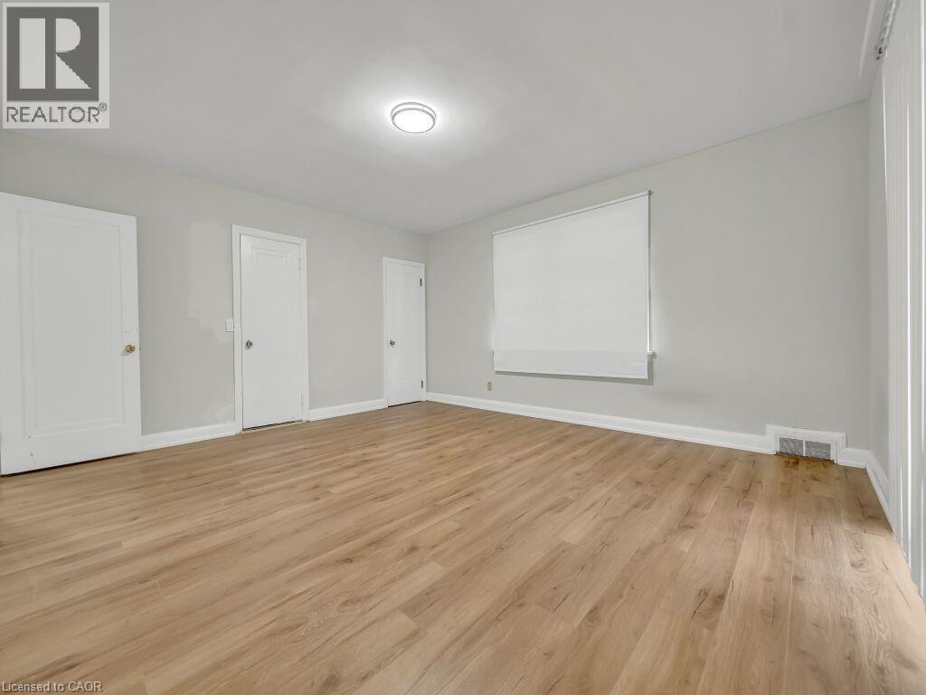 860 VINE Street thumbnail 21