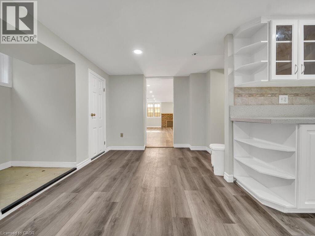 860 VINE Street thumbnail 44