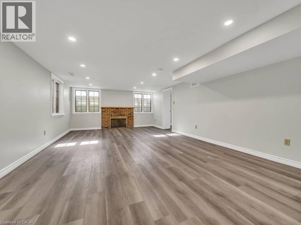 860 VINE Street thumbnail 45