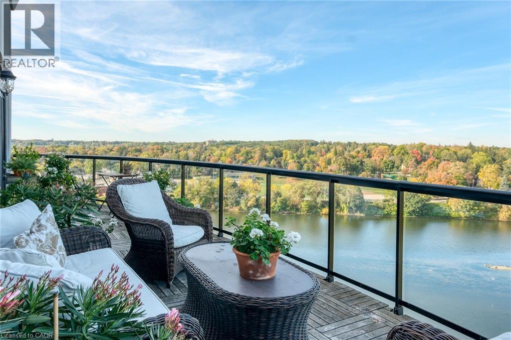 170 WATER Street N Unit# UPH4 thumbnail 4