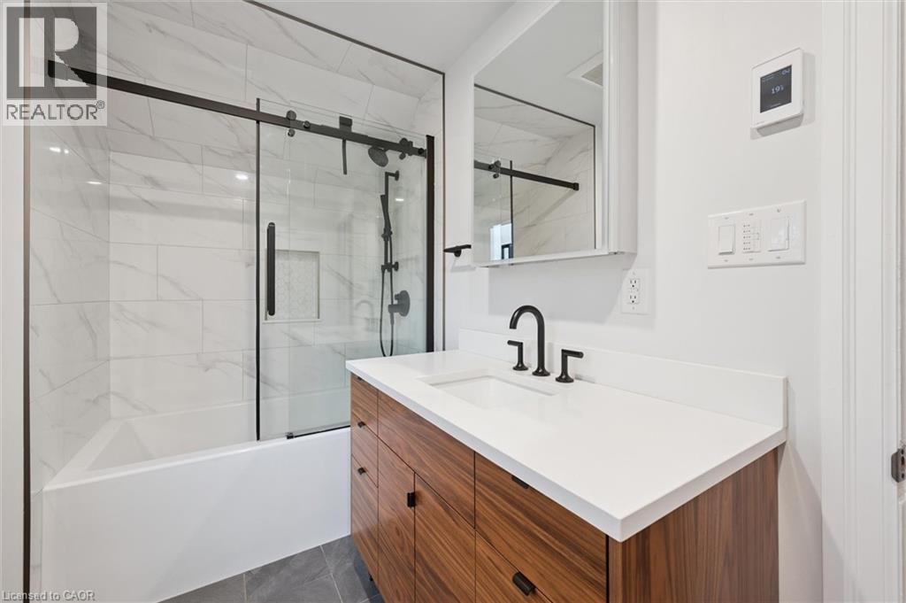 41 ROSE Street thumbnail 19