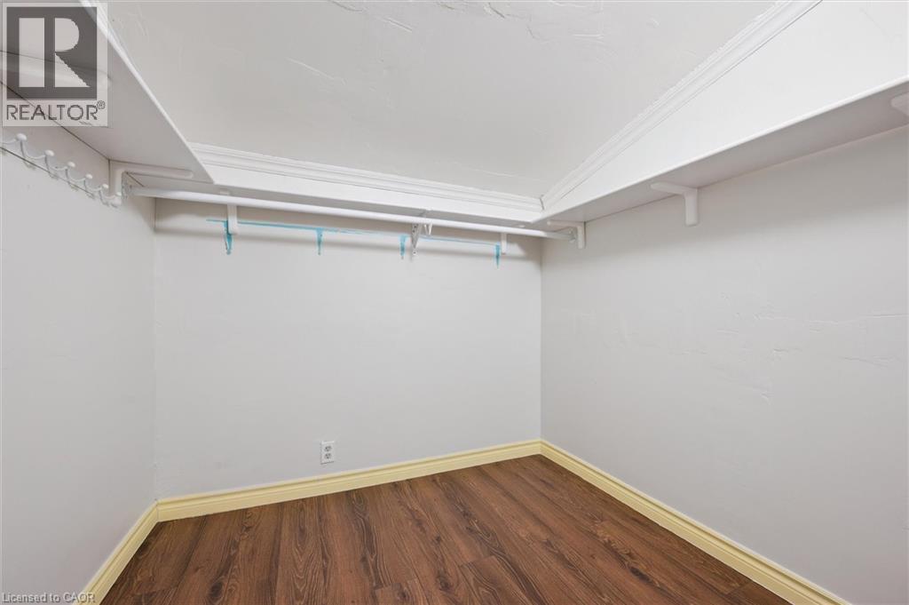 41 ROSE Street thumbnail 23