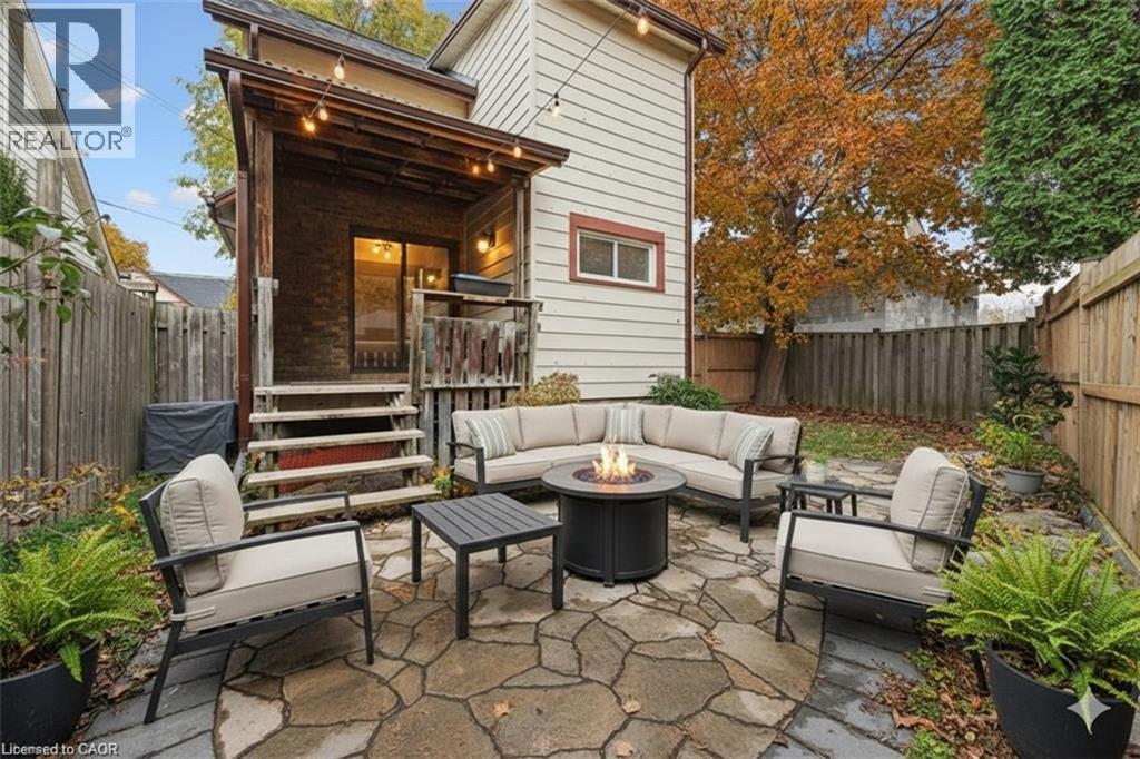 41 ROSE Street thumbnail 38