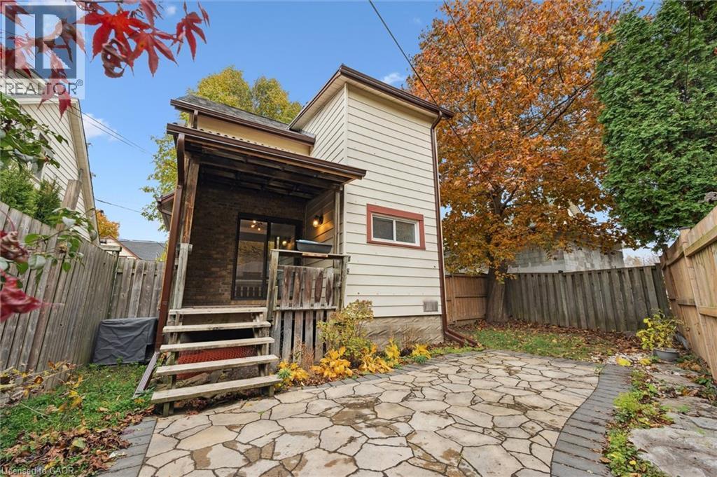 41 ROSE Street thumbnail 40