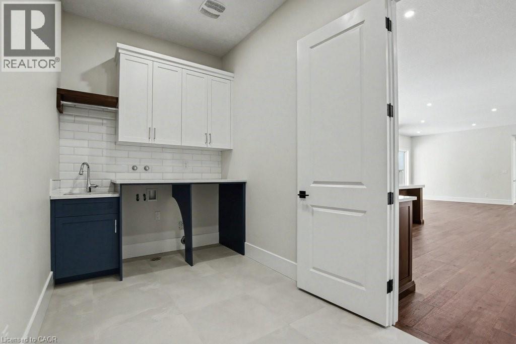 12 ALBERT Street thumbnail 18