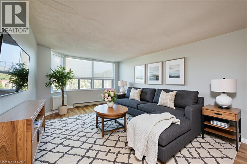 55 GREEN VALLEY Drive Unit# 811 thumbnail 5