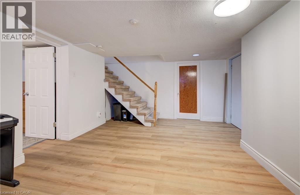76 BRENTWOOD Avenue thumbnail 25