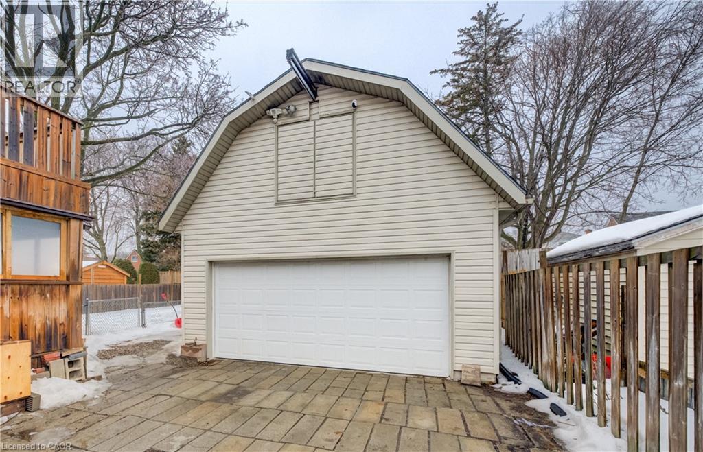 76 BRENTWOOD Avenue thumbnail 39