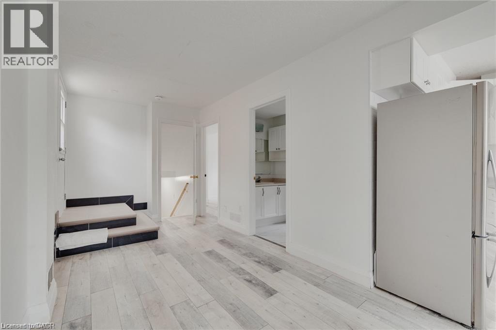 347 KEEWATIN Avenue thumbnail 20