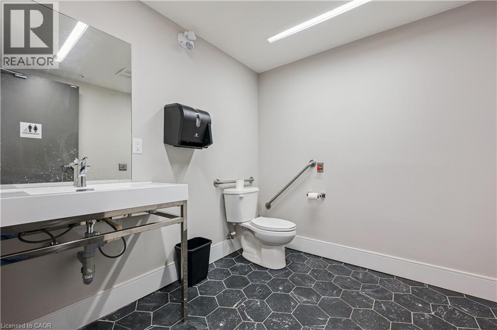 15 PRINCE ALBERT Boulevard Unit# 104 thumbnail 38