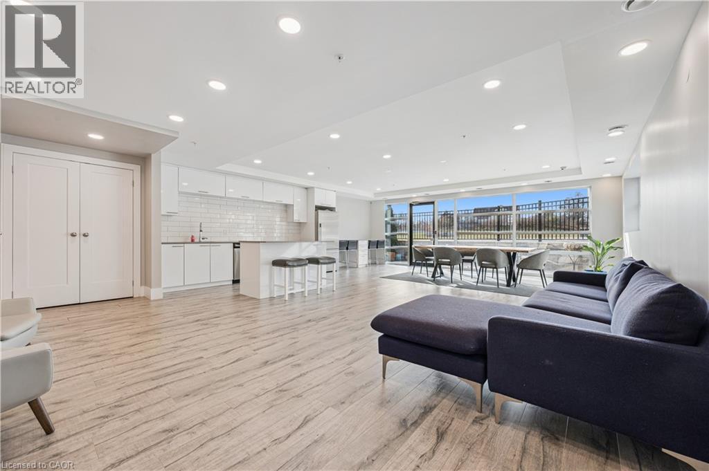 15 PRINCE ALBERT Boulevard Unit# 104 thumbnail 39