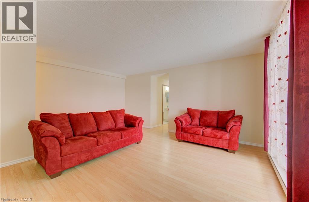 24 MOOREGATE Crescent Unit# 305 thumbnail 16