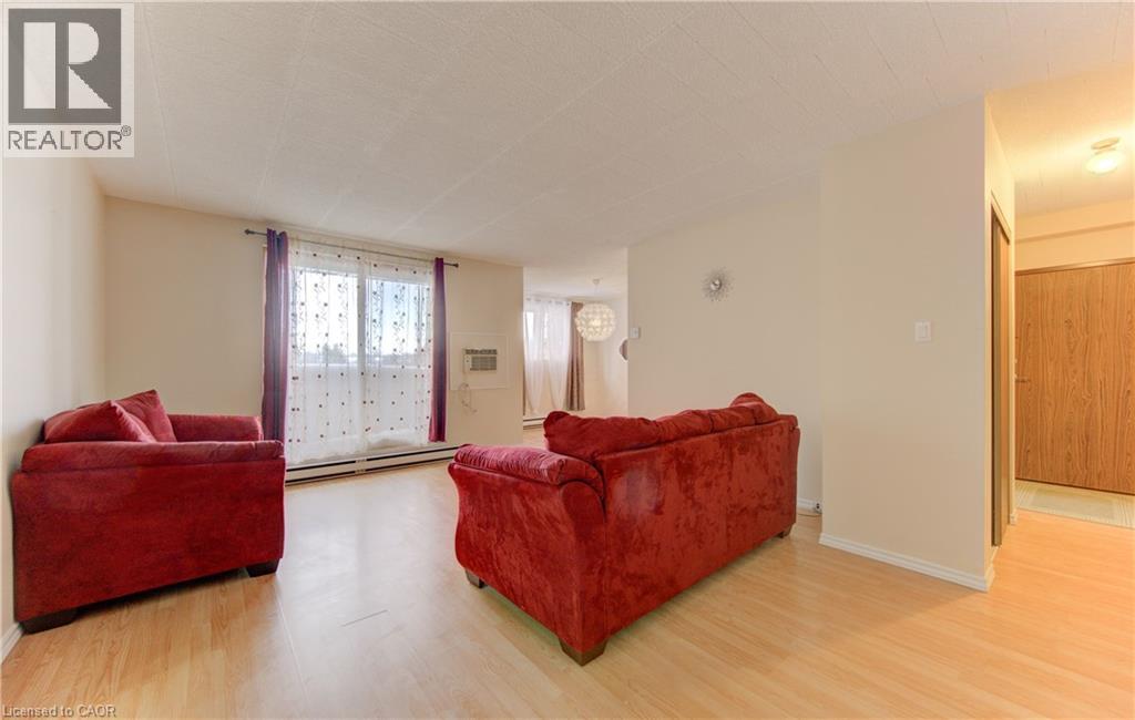 24 MOOREGATE Crescent Unit# 305 thumbnail 15