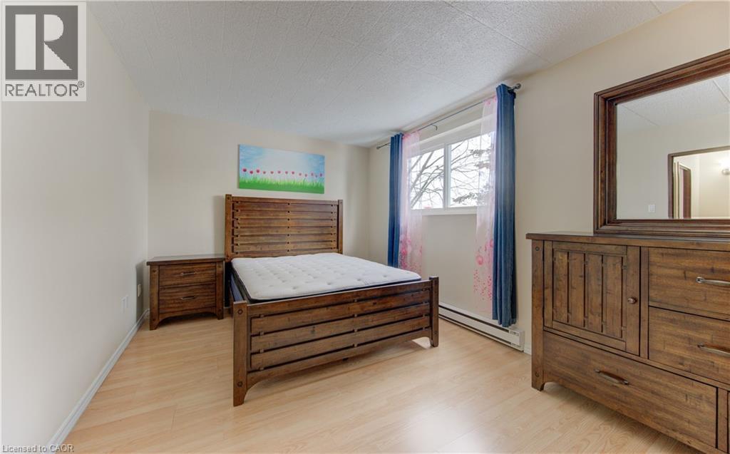 24 MOOREGATE Crescent Unit# 305 thumbnail 18