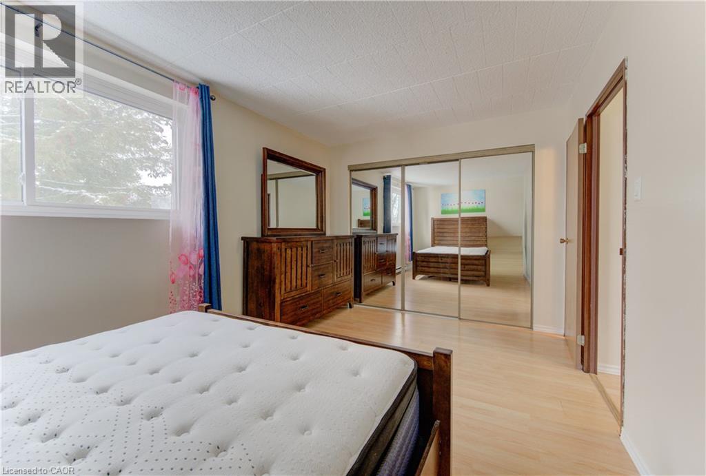 24 MOOREGATE Crescent Unit# 305 thumbnail 19