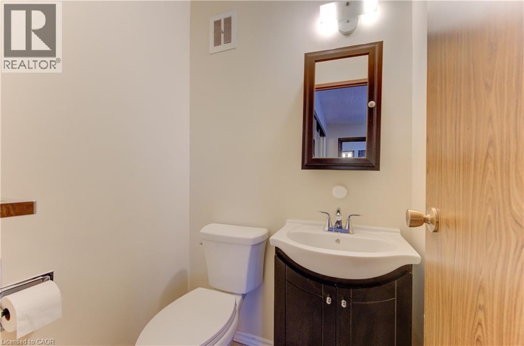 24 MOOREGATE Crescent Unit# 305 thumbnail 21