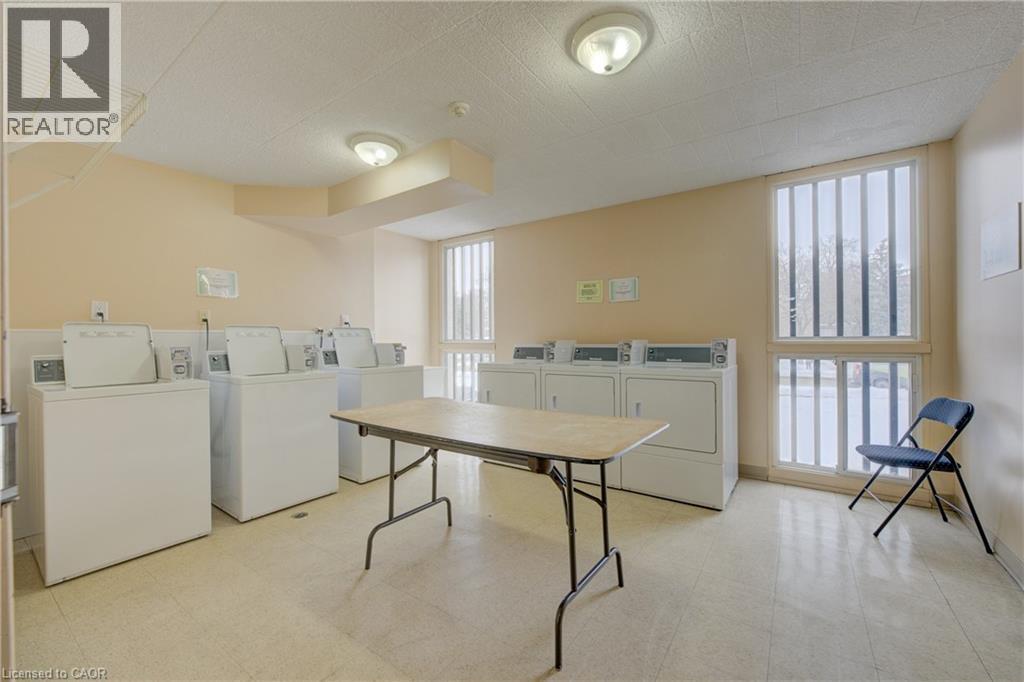 24 MOOREGATE Crescent Unit# 305 thumbnail 25