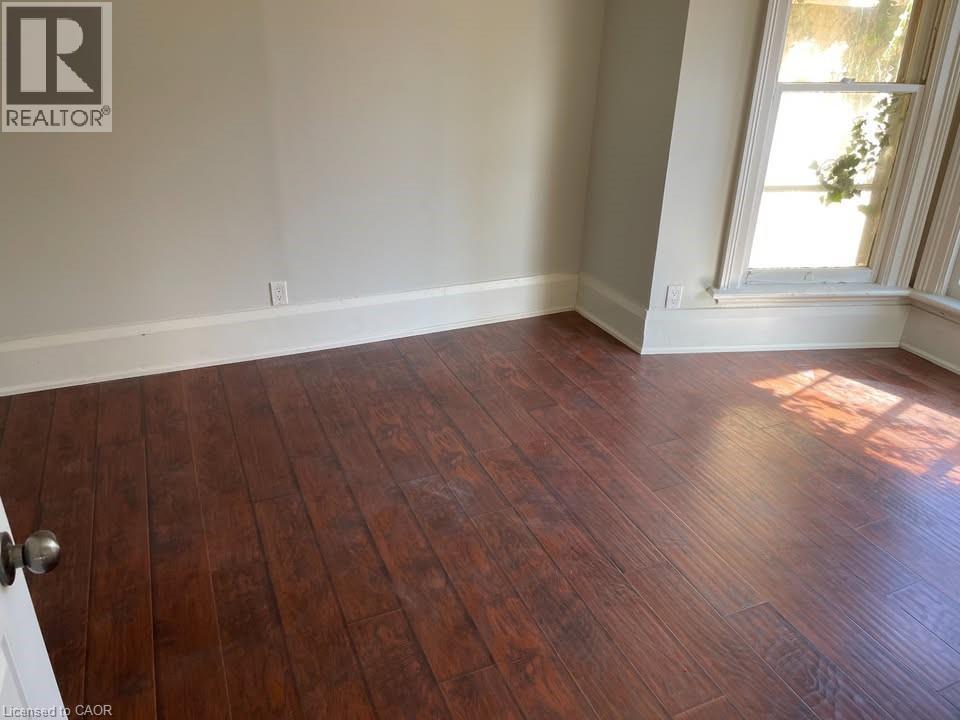 34 OAK Street thumbnail 20