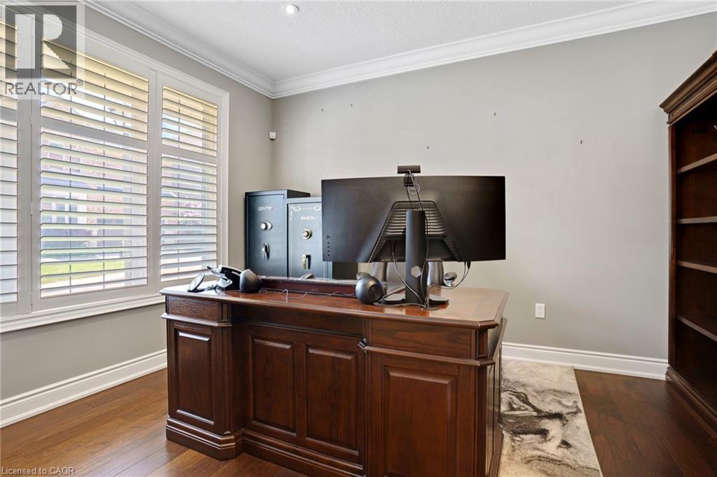 258 EDGEWATER Crescent Unit# 8 thumbnail 6