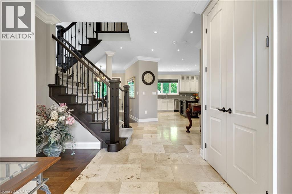 258 EDGEWATER Crescent Unit# 8 thumbnail 5