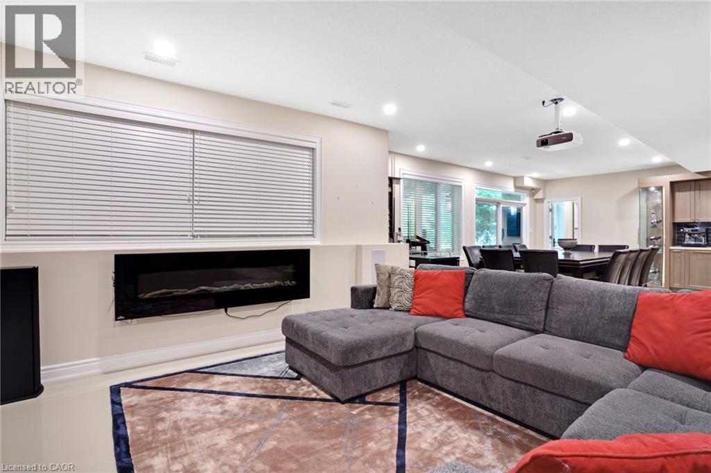 258 EDGEWATER Crescent Unit# 8 thumbnail 40