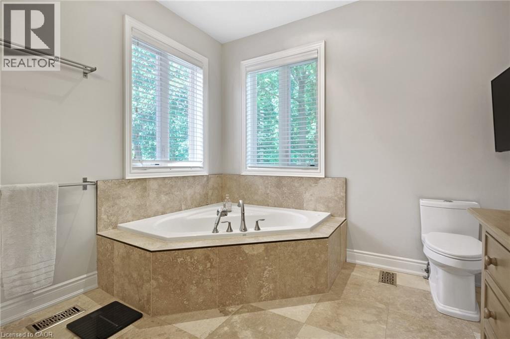 258 EDGEWATER Crescent Unit# 8 thumbnail 33