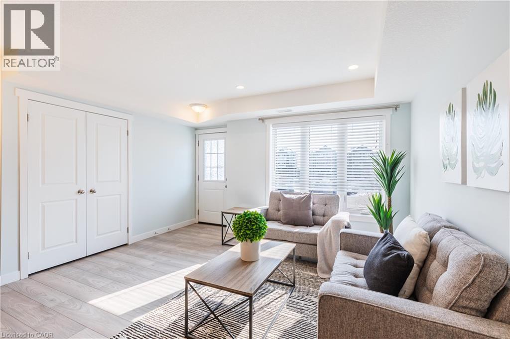 160 ROCHEFORT Street Unit# E5 thumbnail 5