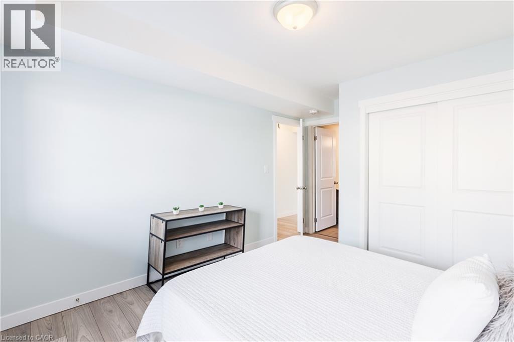 160 ROCHEFORT Street Unit# E5 thumbnail 18