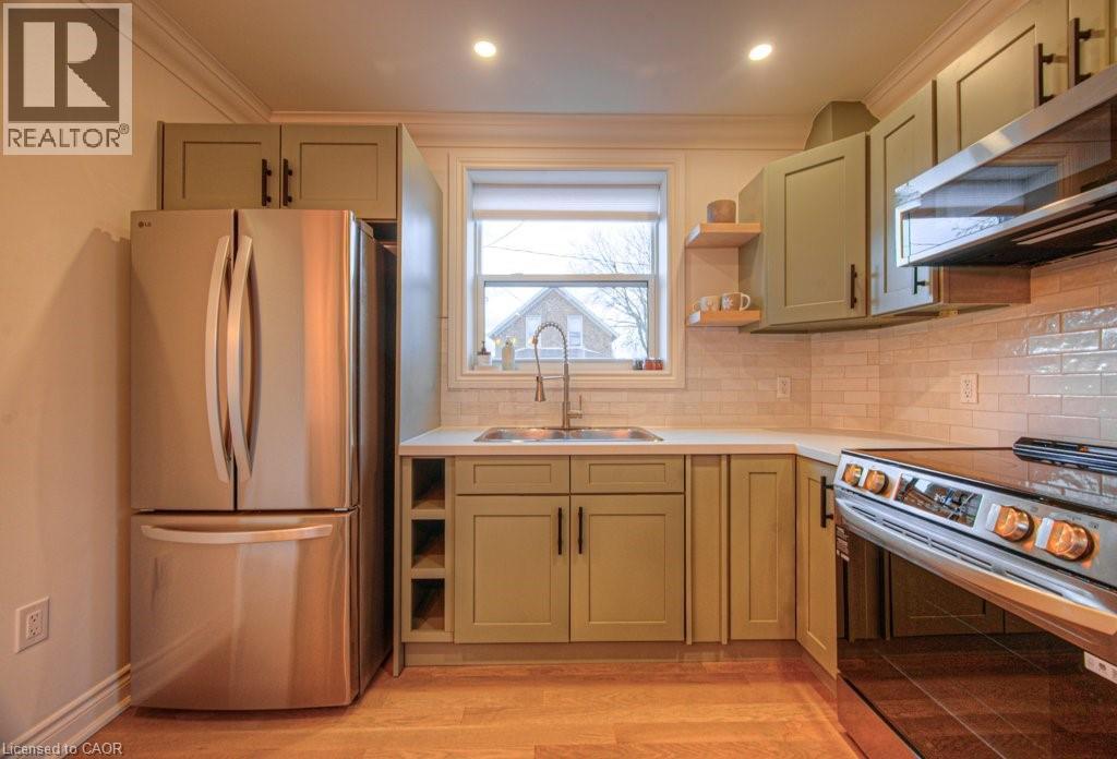 30 DUNBAR Road S thumbnail 4