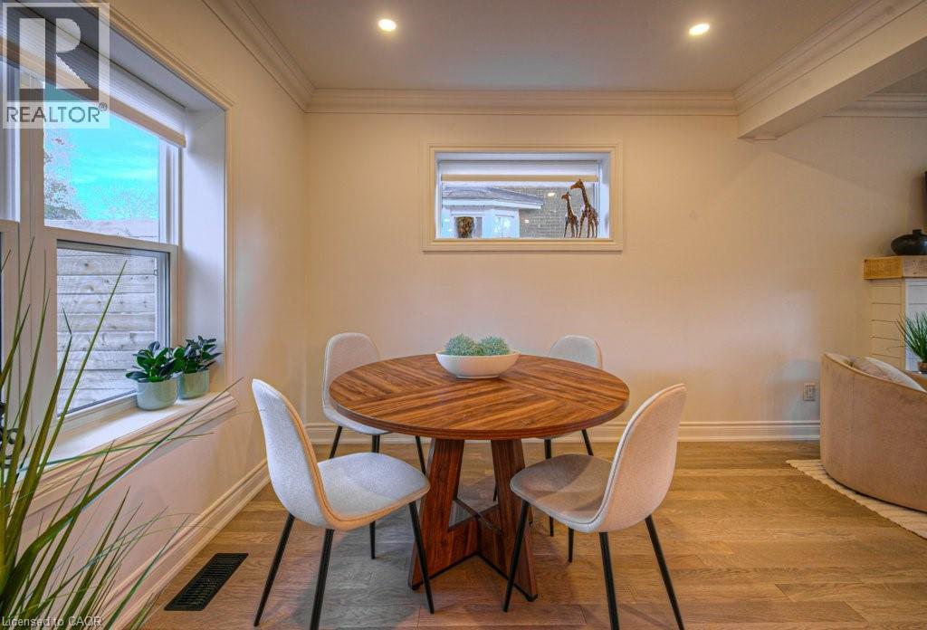 30 DUNBAR Road S thumbnail 8