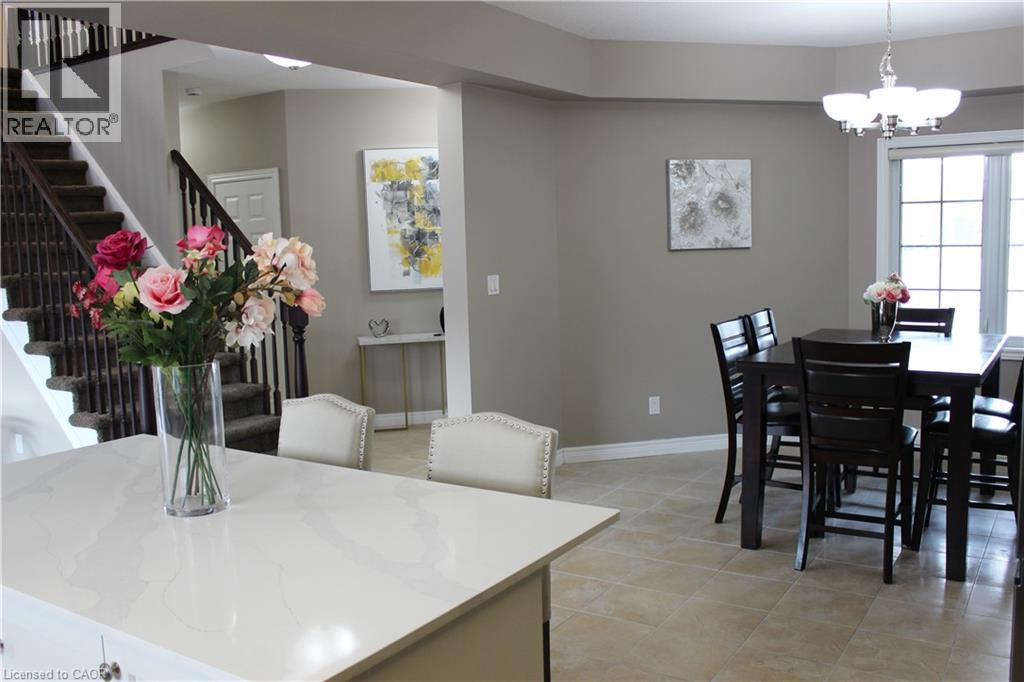 561 THOMAS SLEE Drive thumbnail 8